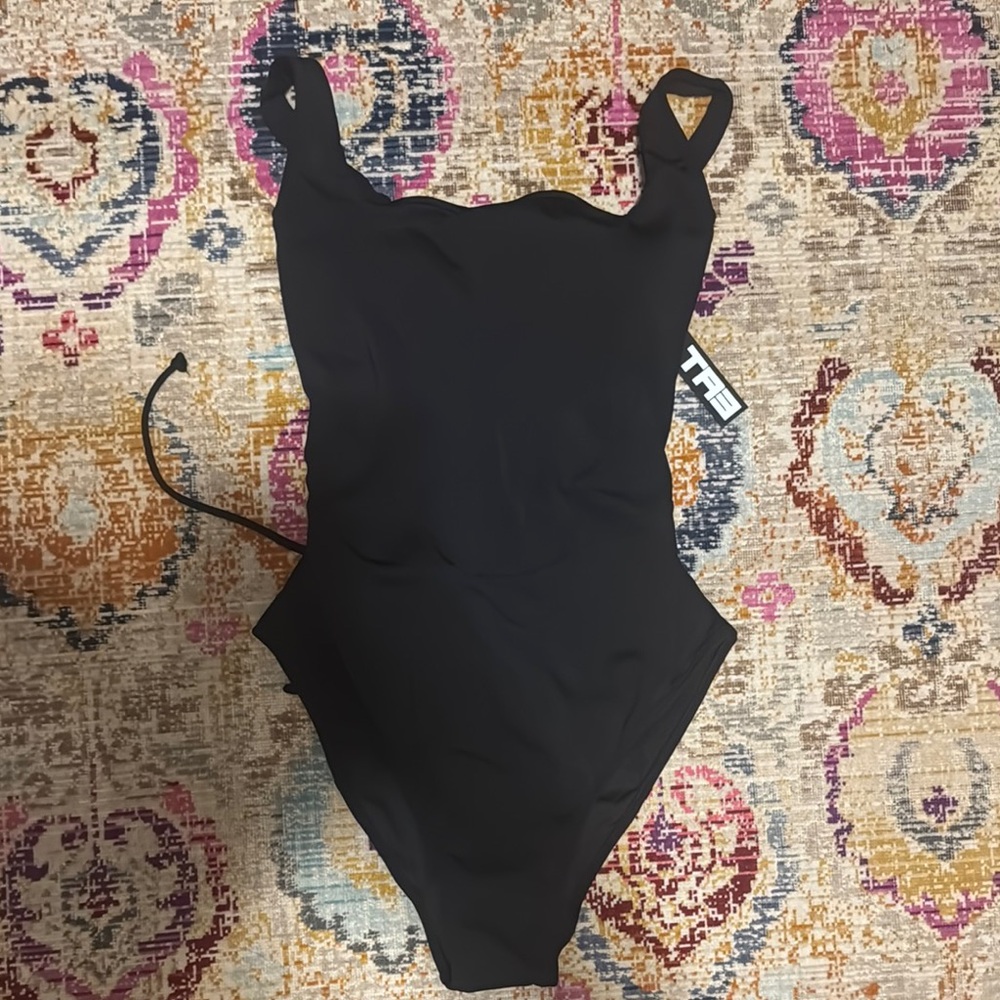 TA3 Seamed Squarey Black One-Piece Swimsuit Size Large Regular Length BNWT